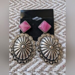 🎀$5 Western Concho Silver and Pink Geometric Earrings